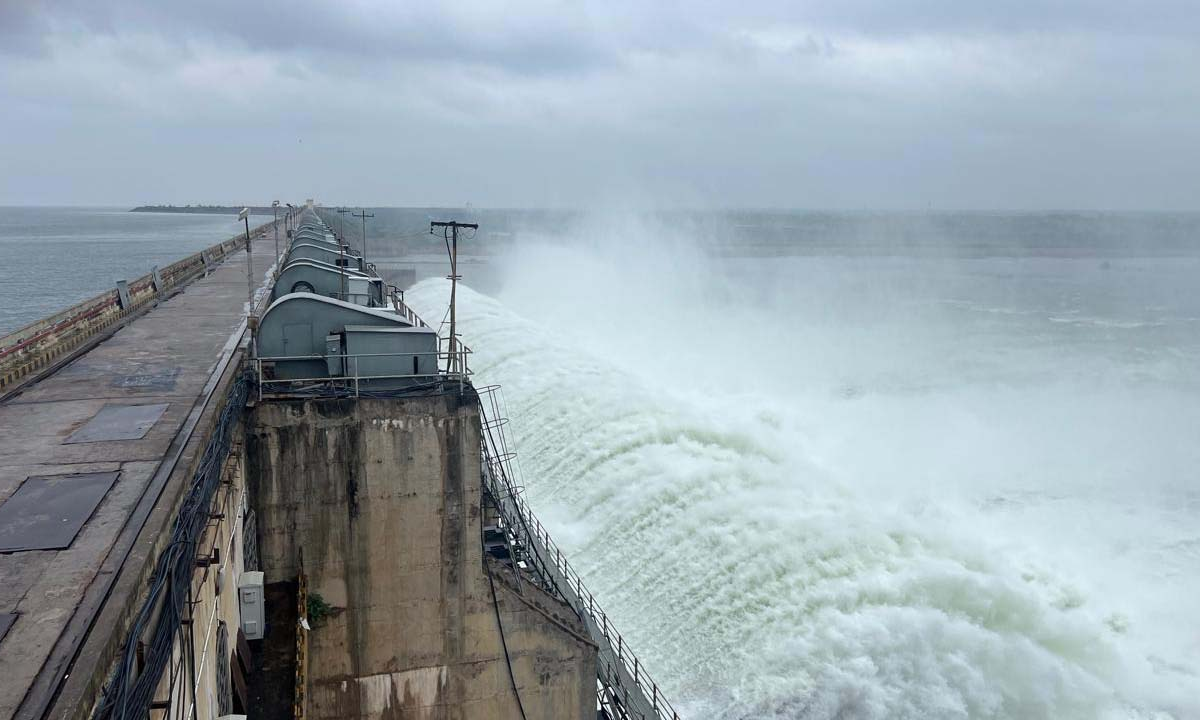 Sriram Sagar 16 gates open