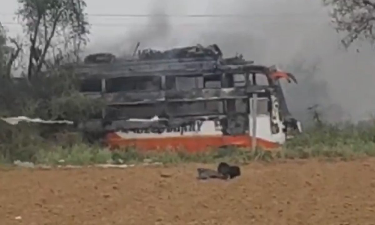 private sleeper bus fire accident on Jaipur delhi highway