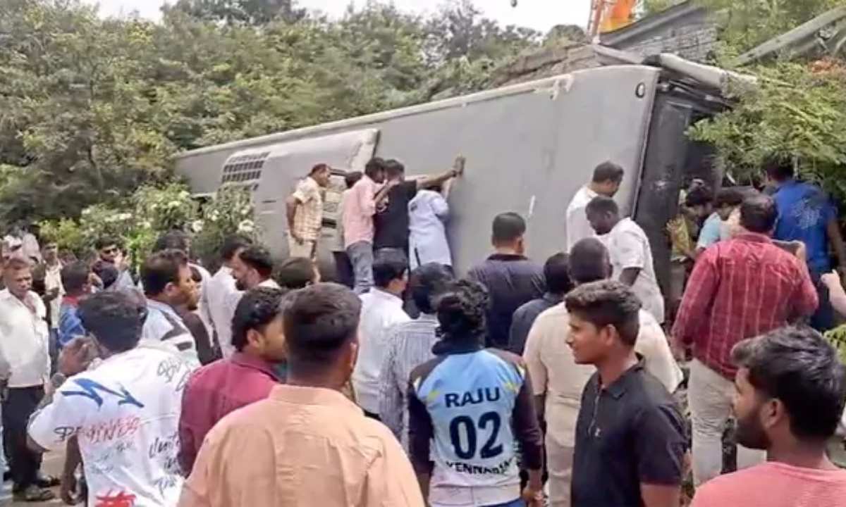 pedda amberpet bus accident
