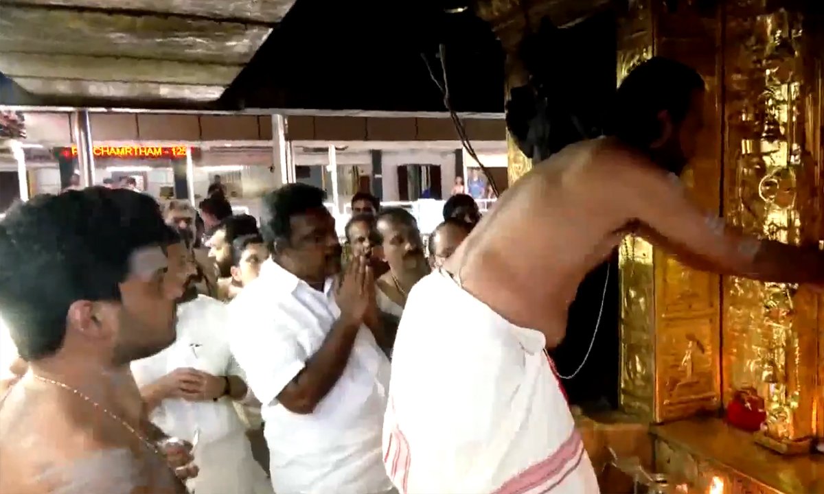 doors of sabarimala temple opens