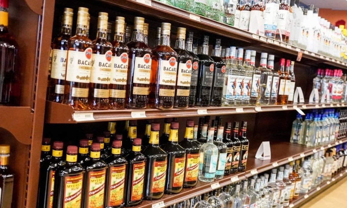 today is deadline for applications for liquor shops in Telangana
