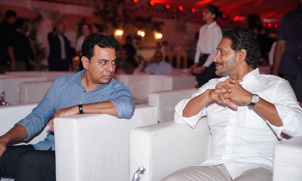 ktr meets ys jagan in bengaluru