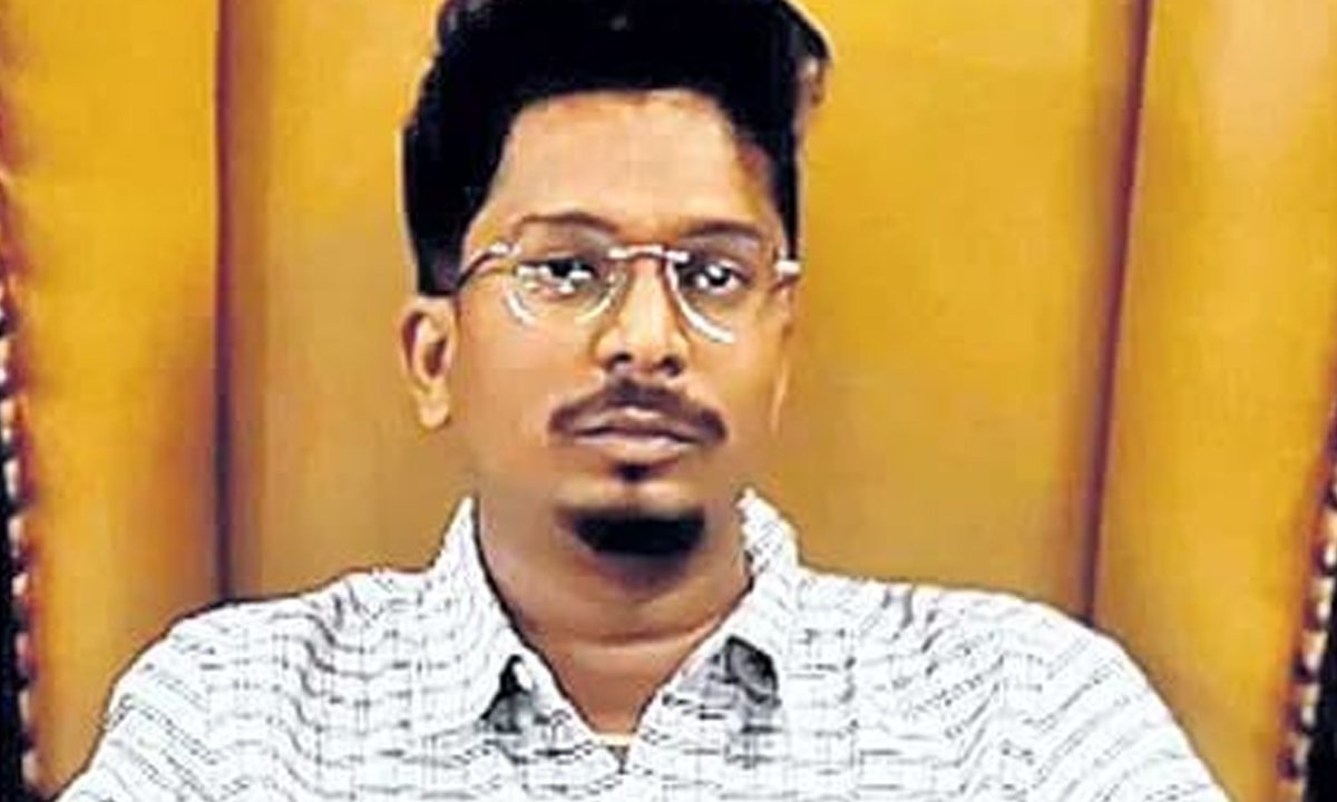 youth commits suicide after loosing lakhs in betting