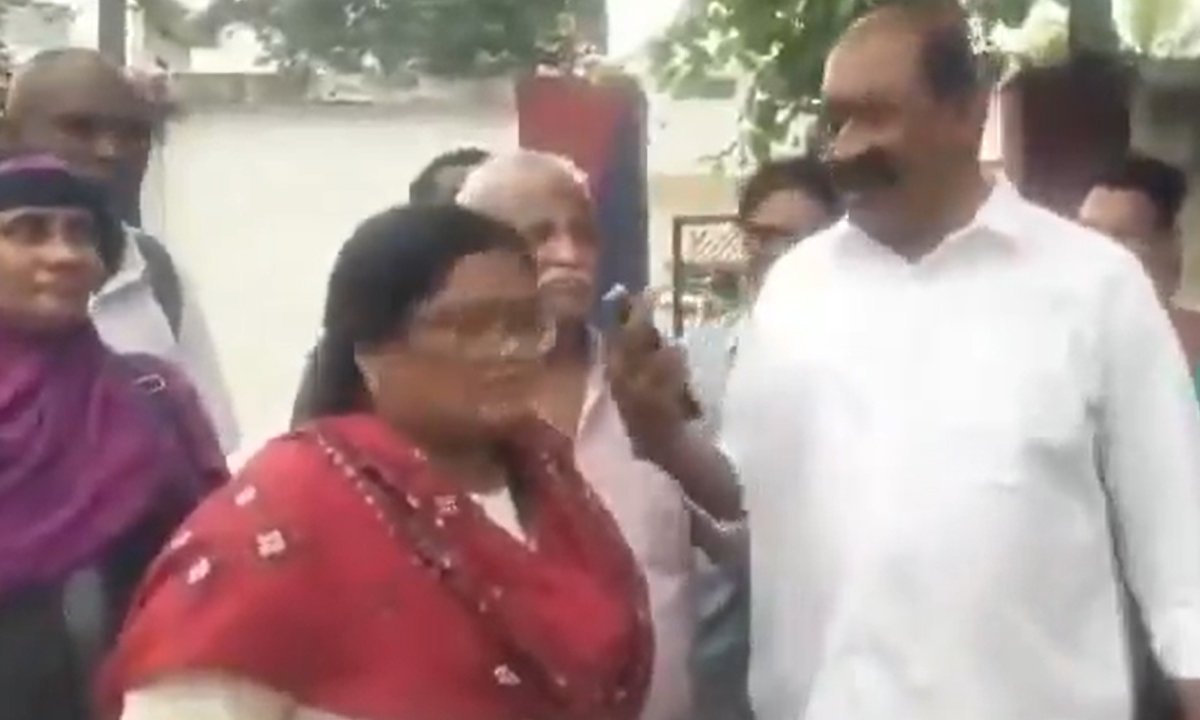 company collected 330 crores and cheated in Nalgonda dist